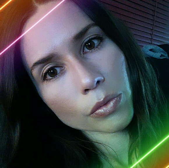 Meet the Posher - Picture 6 of 7